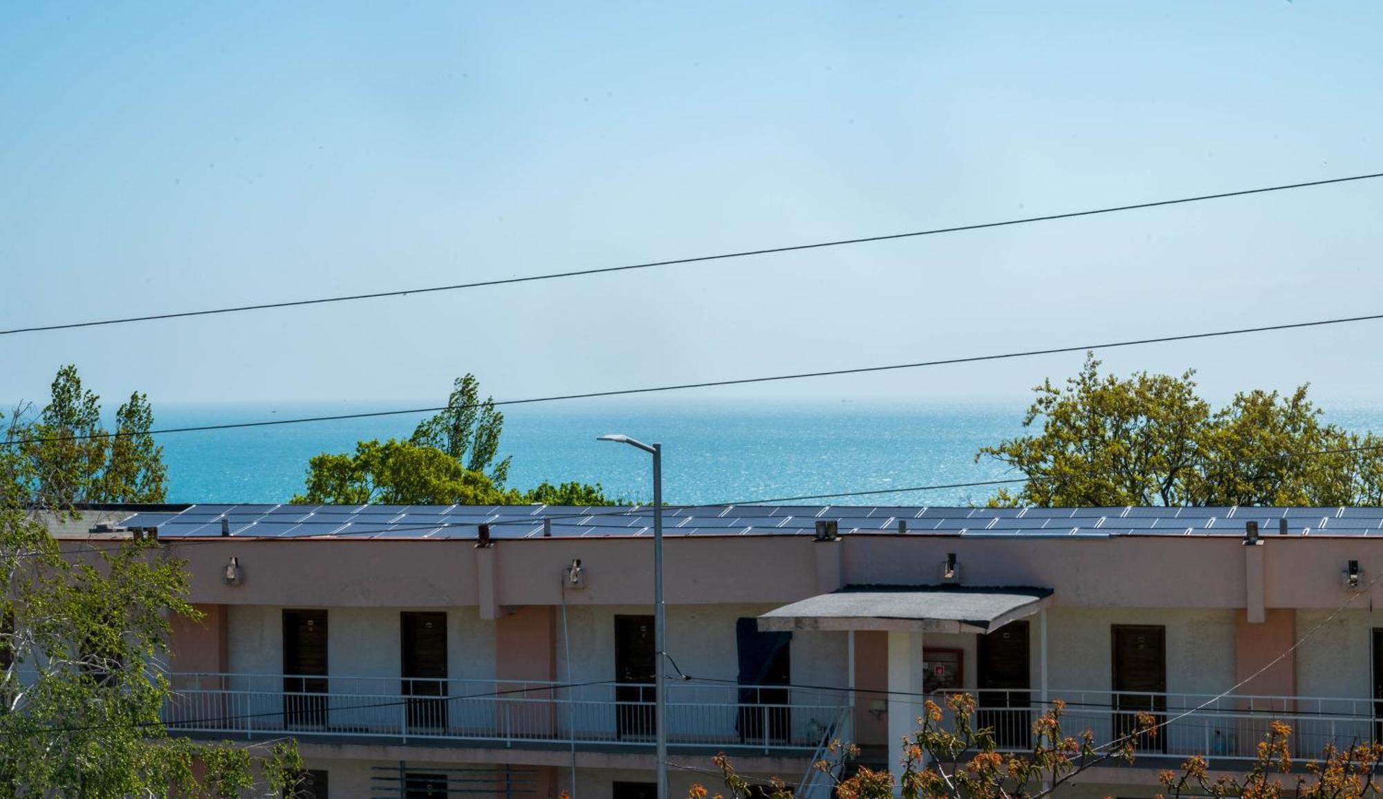 גולדן סנדס Family Hotel Perla מראה חיצוני תמונה